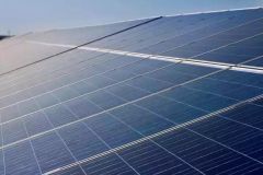 Allemagne : installation de toit solaire avec un rendement brut d'env. 7,8%.